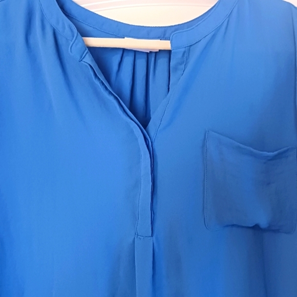 Liz Claiborne Blue Women's Gauzy Flowy Short Sleeve Blouse - Picture 9 of 11